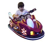 O kart bonde do parque de diversões para crianças/crianças monta em carros com pedal